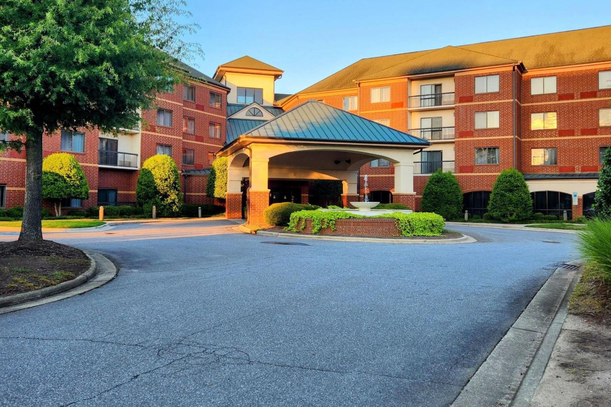 Courtyard By Marriott Hickory Otel Dış mekan fotoğraf